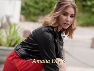 Amalia_Davis