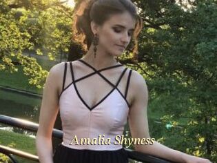 Amalia_Shyness