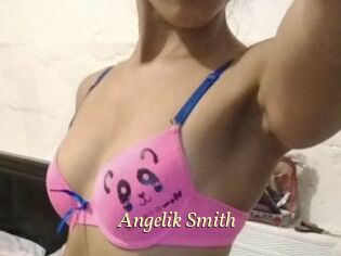 Angelik_Smith