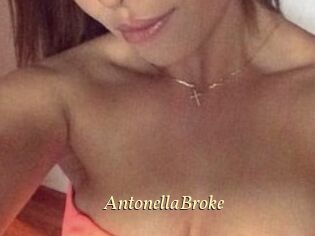 AntonellaBroke