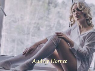 Audrey_Hornee
