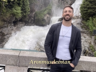aronmusclesman Vidéo porno gratuite