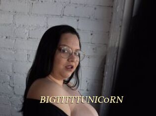 BIGTITTTUNIC0RN