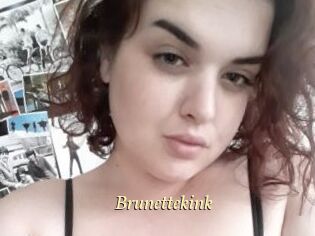 Brunettekink Vidéo porno gratuite
