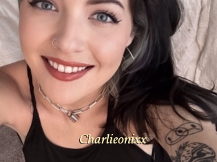 Charlieonixx