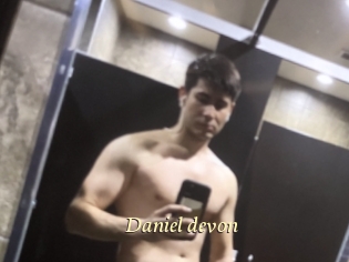 Daniel_devon