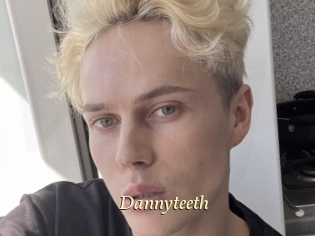 dannyteeth Vidéo porno gratuite