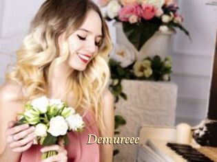 Demureee