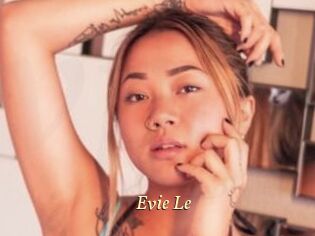 Evie_Le