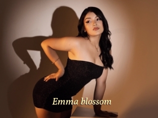 Emma_blossom