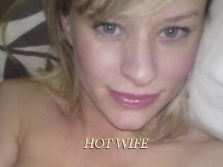 HOT_WIFE