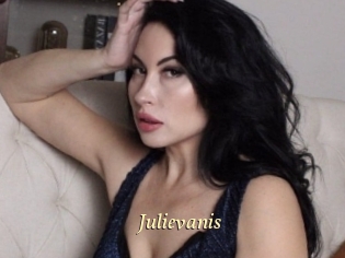 Julievanis