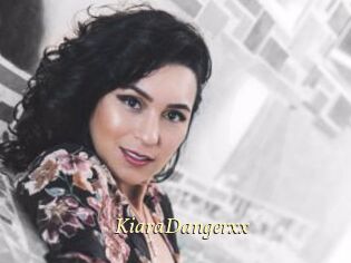 KiaraDangerxx