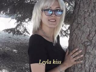 Leyla_kiss