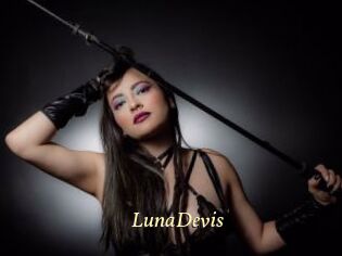 LunaDevis