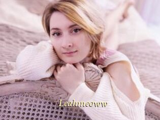 Leahmeoww