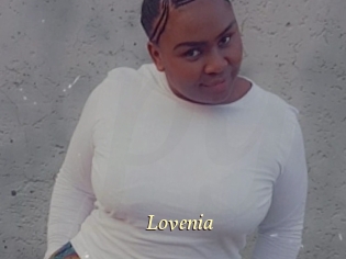 lovenia Vidéo porno gratuite