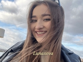 Lunaxeva