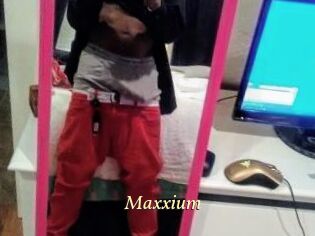 Maxxium