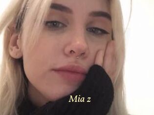 Mia_z