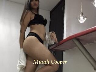 Miaah_Cooper