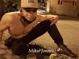 Mikee_Jonnes