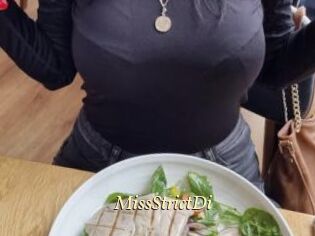 MissStrictDi