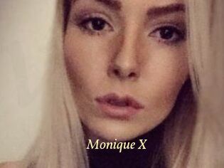 Monique_X