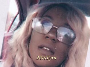 MrsTyra Vidéo porno gratuite