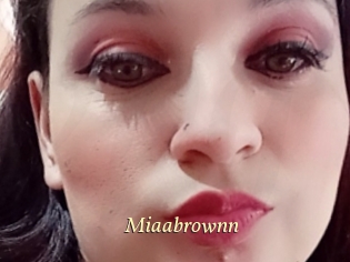 Miaabrownn