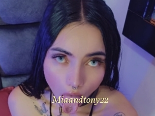 Miaandtony22