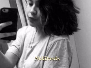 Nali_Brooks