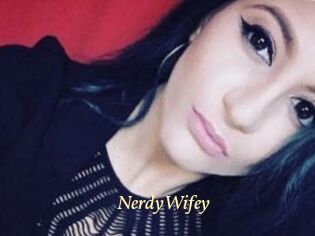 NerdyWifey