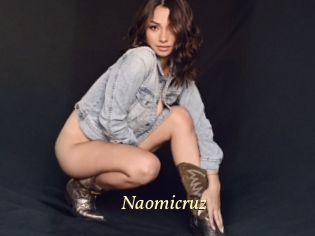 Naomicruz