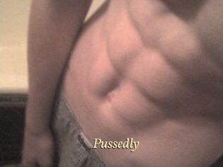 Pussedly