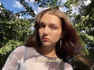 Petunialaur