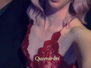 Queenie_bri