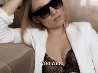 Ria_Ria
