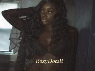 RoxyDoesIt