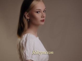 rileynixon Vidéo porno gratuite
