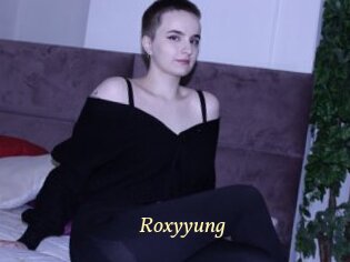 roxyyung Vidéo porno gratuite