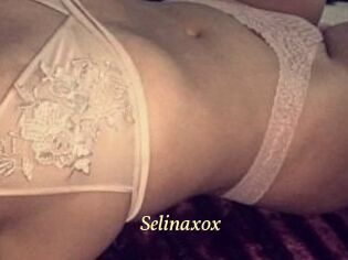 Selinaxox