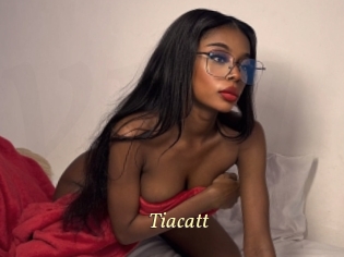 tiacatt Vidéo porno gratuite