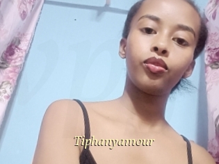 Tiphanyamour