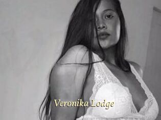 Veronika_Lodge