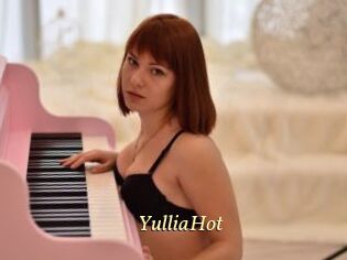 YulliaHot